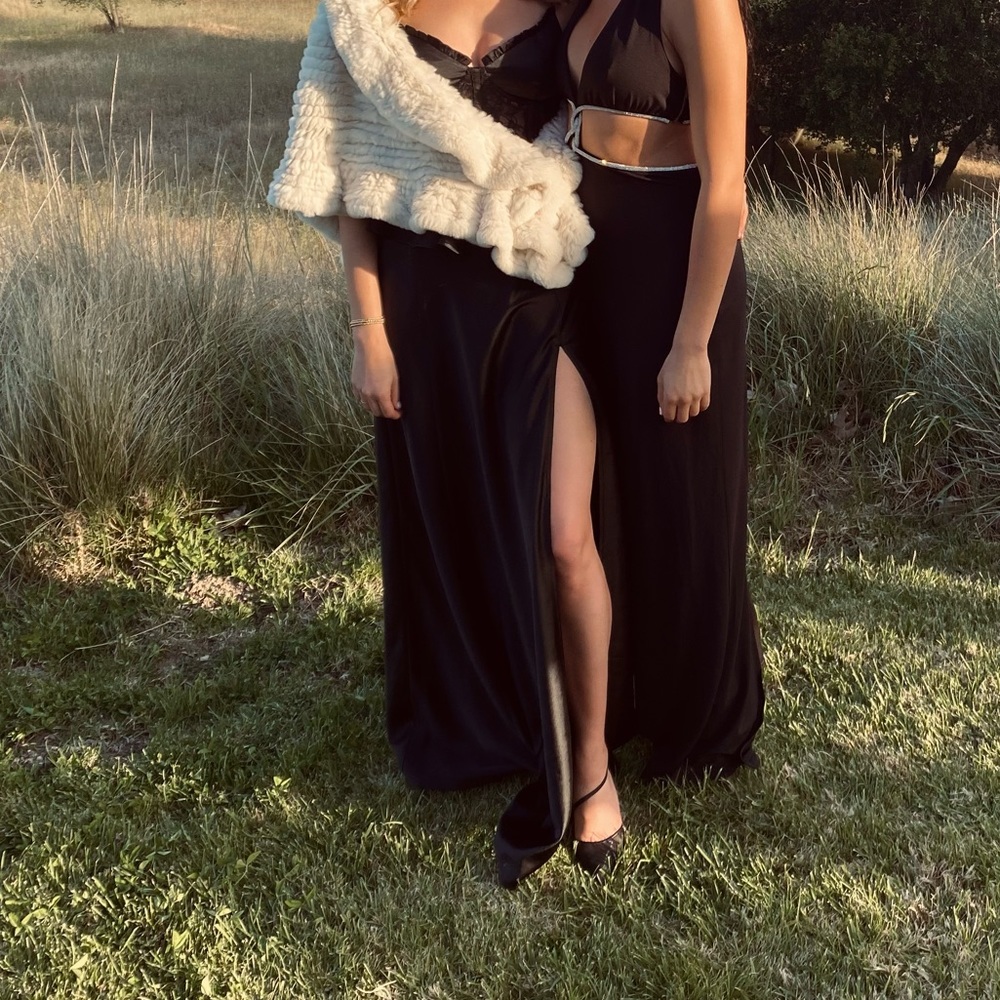 V. Chapman gown